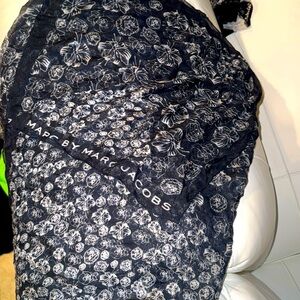 Marc by Marc Jacobs Alice In Wonderland Scarf Talking Flowers Modal Silk